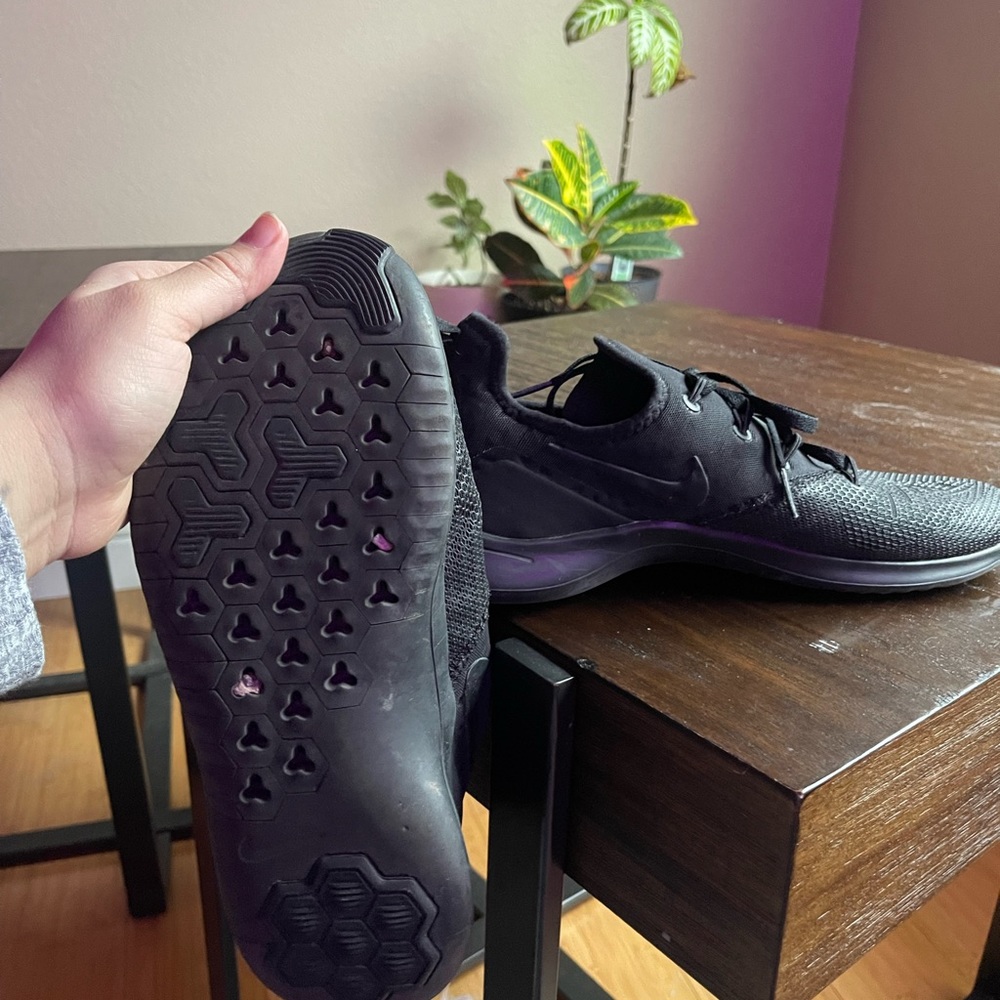Nikes - Picture 3 of 3